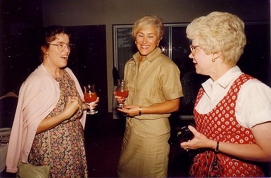 30thReunionGirlsLuncheon_8-3-90_001