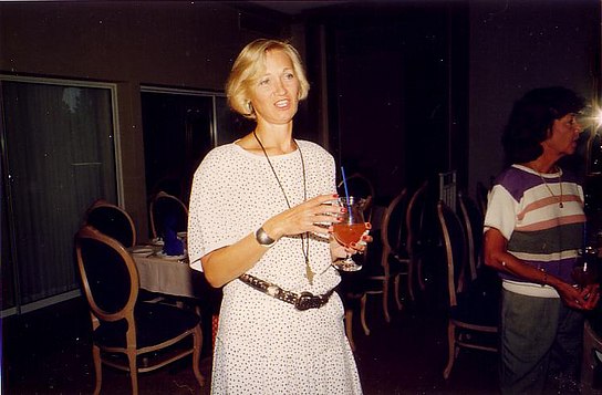 30thReunionGirlsLuncheon_8-3-90_005